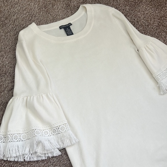 Chelsea & Theodore Boho Lace Tassel Flare Sleeve Top - Picture 3 of 5